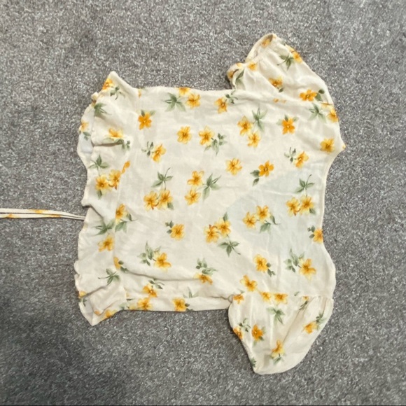 American Eagle Top - Picture 2 of 2